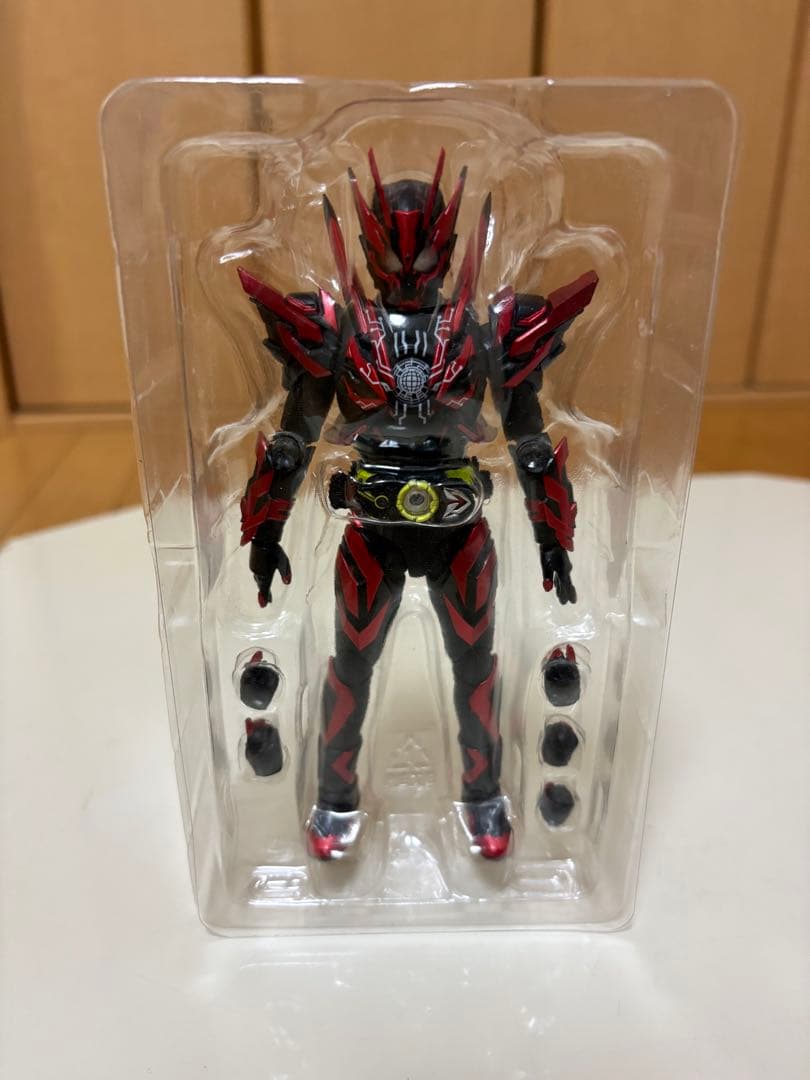 S.H.Figuarts仮面ライダーゼロワン　ヘルライジングホッパー