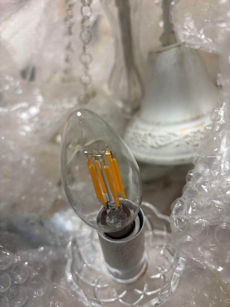 シャンデリア　シャビーシック　8灯