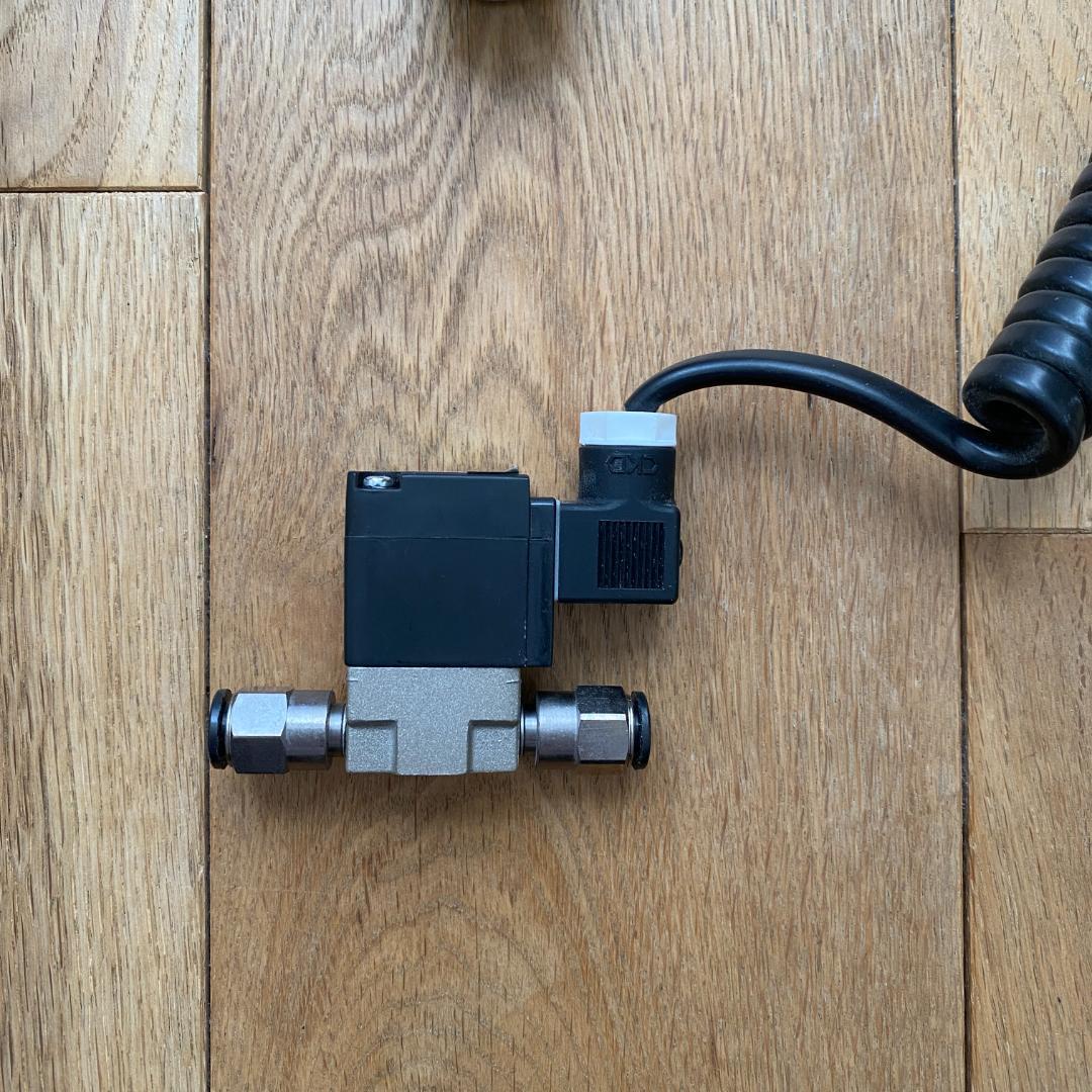 ADA CO2レギュレーター クリアスタント 電磁弁 ELバルブ