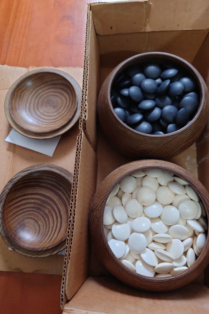 木製囲碁盤　蛤碁石セット