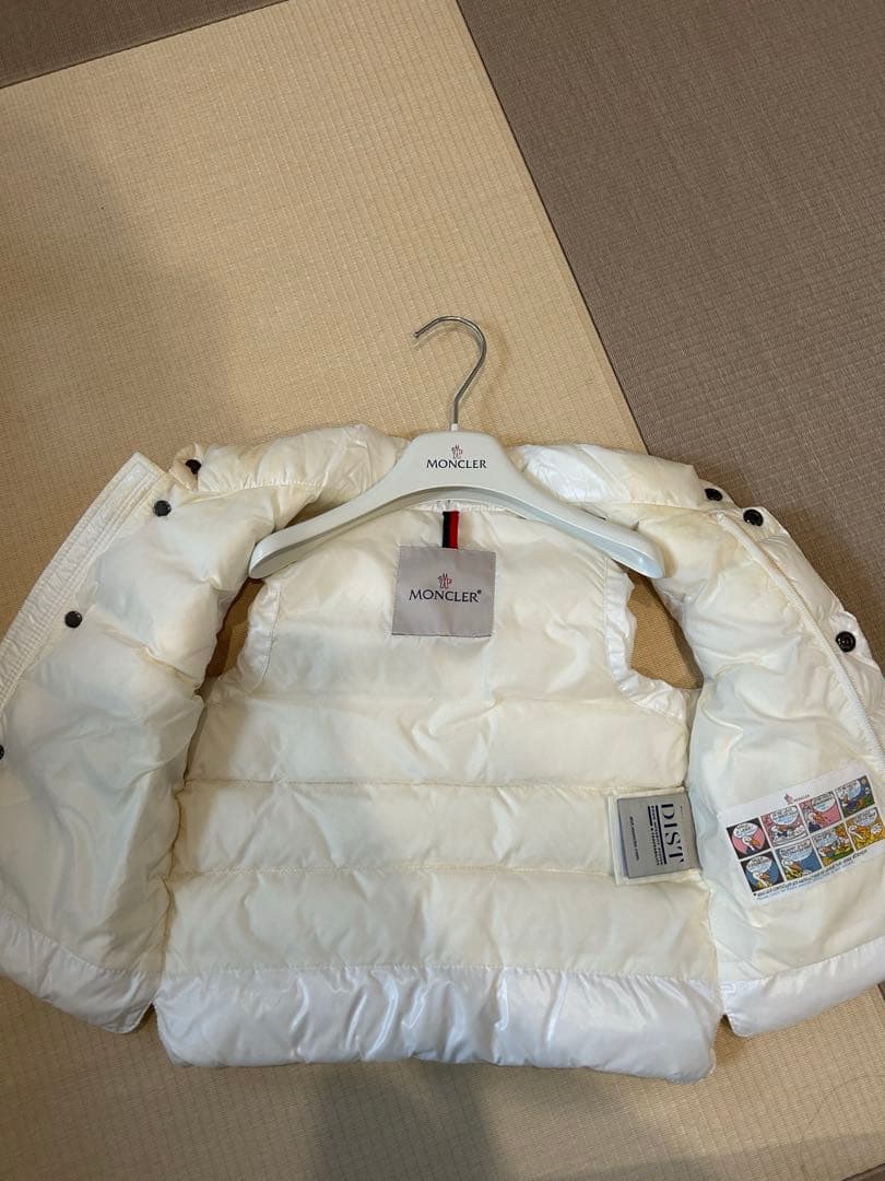 MONCLER ホワイト ダウンベスト