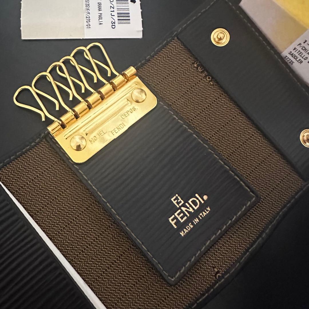 【未使用級】FENDI 6連 ズッカ柄 キーケース ブラウン