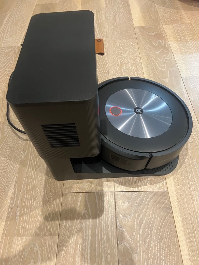 ロボット掃除機 iRobot ルンバj7+
