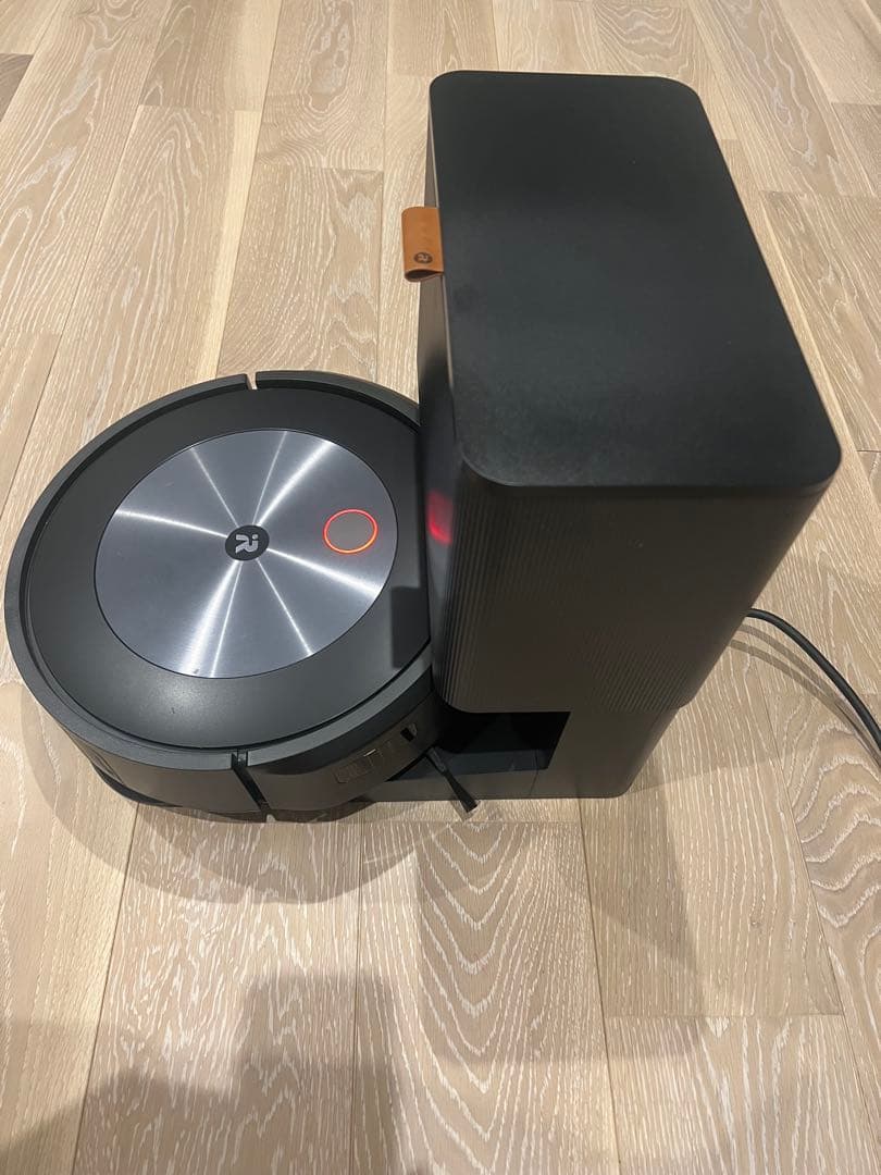 ロボット掃除機 iRobot ルンバj7+