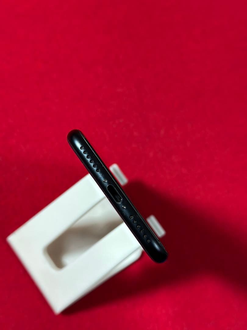 【4484】iPhone SE3第3世代ミッドナイト 64GB simフリー