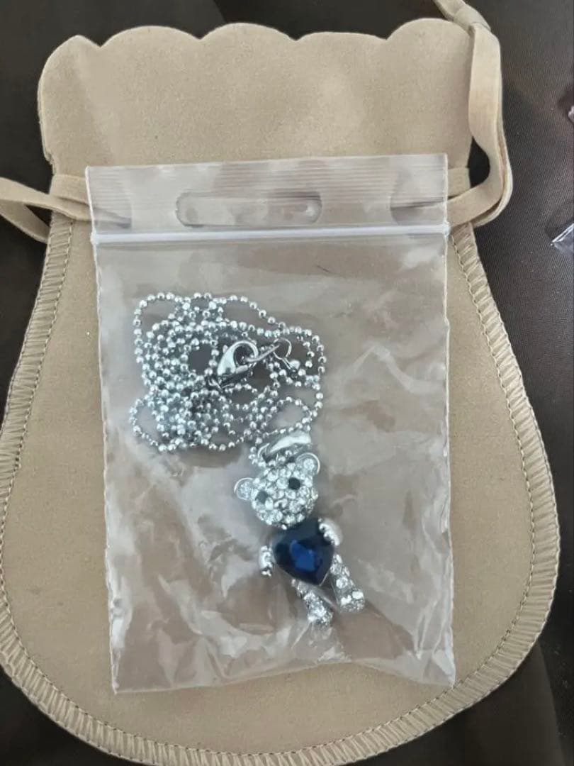 1本のみ】ヒョンリクス着用　済州島テディベアネックレス