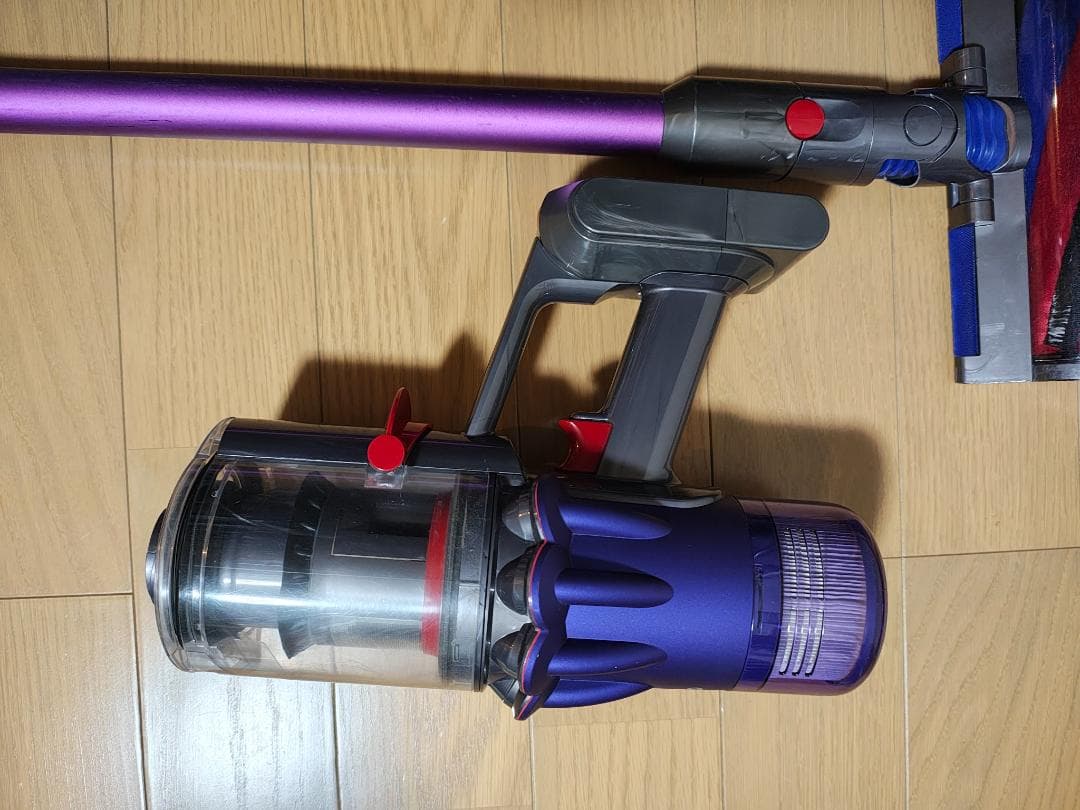 ダイソン★digital slim★SV18★バッテリー新品と同等★スタンド付3