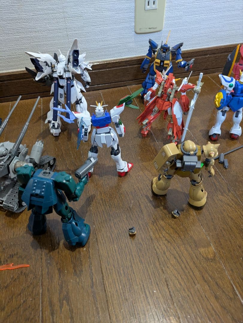 プラモデル ガンダム　ガンプラ　HG 他　ジャンク　武器　完成品　まとめ売り