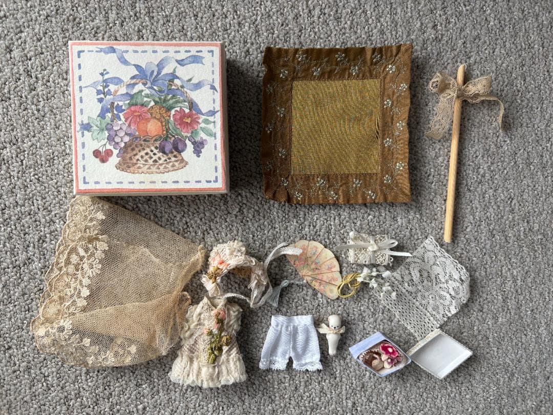 ✨期間限定✨オデット用衣装＆ミニチュア小物セット　ビスクドール　ミニョネット