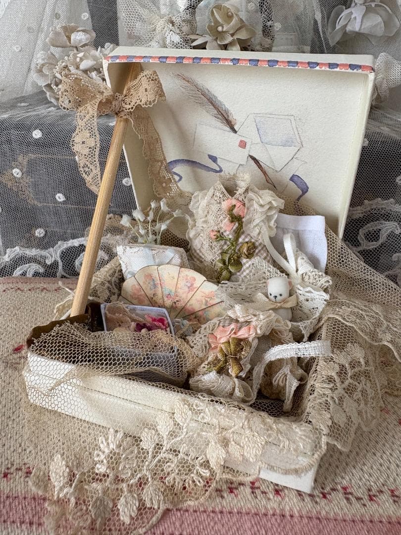 ✨期間限定✨オデット用衣装＆ミニチュア小物セット　ビスクドール　ミニョネット