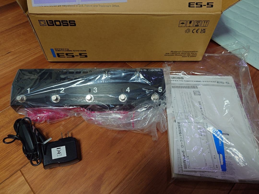BOSS ES-5 エフェクトスイッチングシステム
