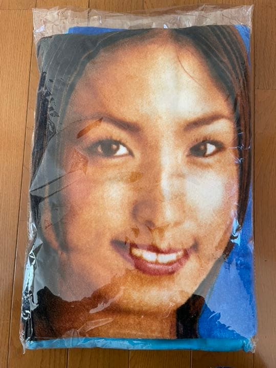 超激レア　MEGUMI等身大タオルケット