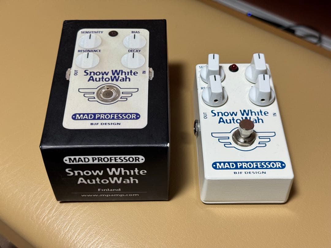 ギター MAD PROFESSOR  White BJF DESIGN