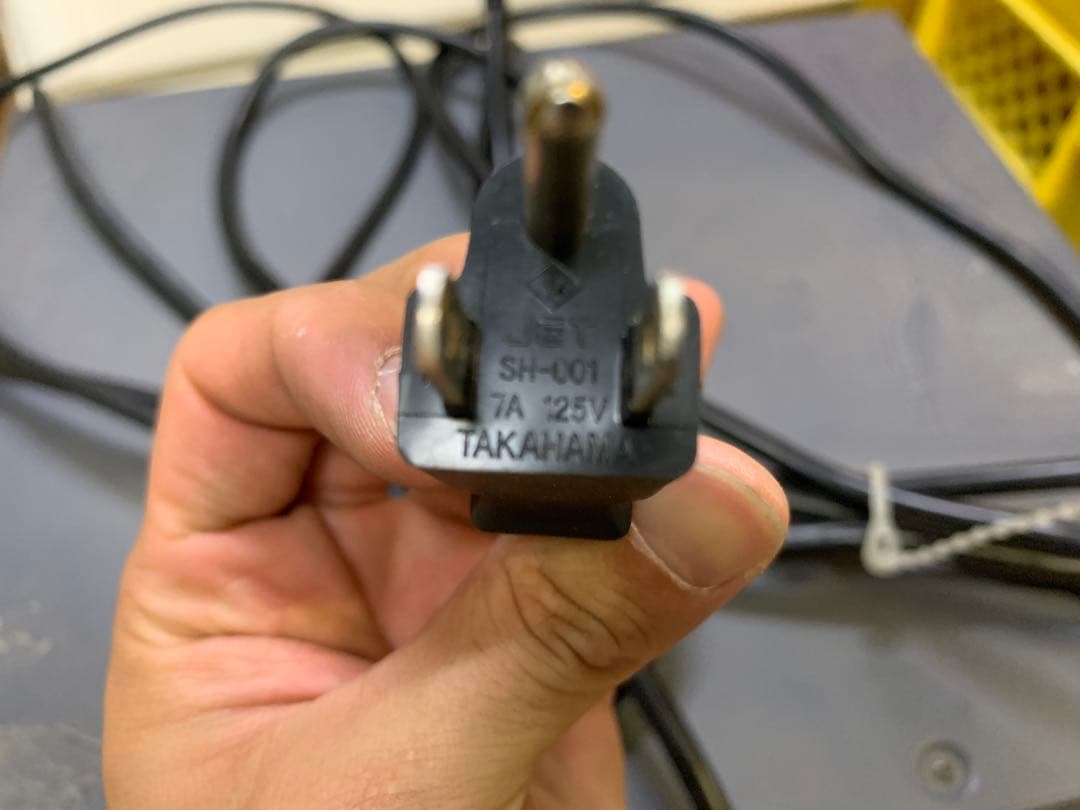 3つ　EV Electro Voice エレクトロボイス CP1800