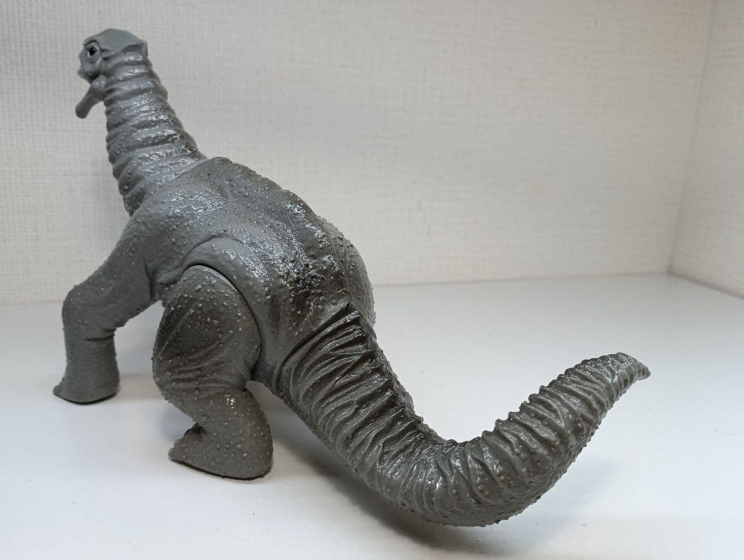 ギガザウルス★TSUBURAYA　PROD.★怪獣フィギュア　 ウルトラマン