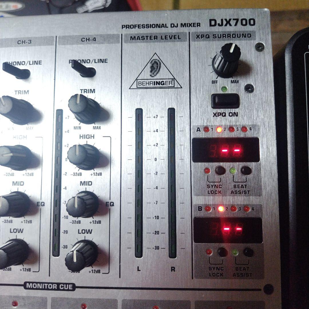 BEHRINGER DJX700 DJミキサー