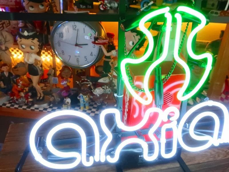 アキシャル ネオンサイン AXIAL FOR Man cave 男の秘密基地
