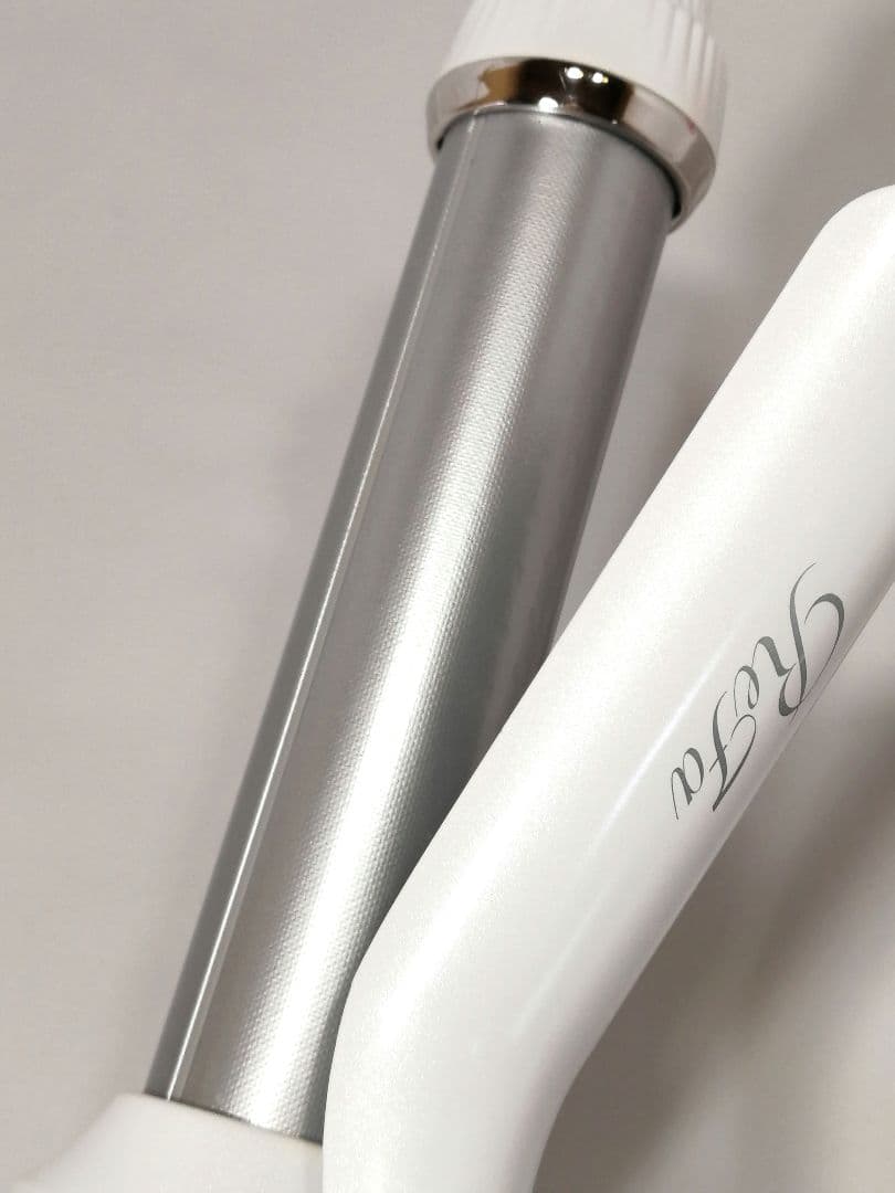 2022年製 リファ ビューテック カールアイロン コテ