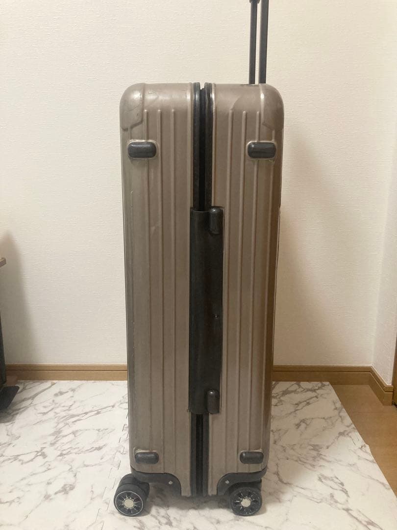 RIMOWAサルサ 97L 4輪ス ーツケース正規品　美品 軽量　金　限定　日本