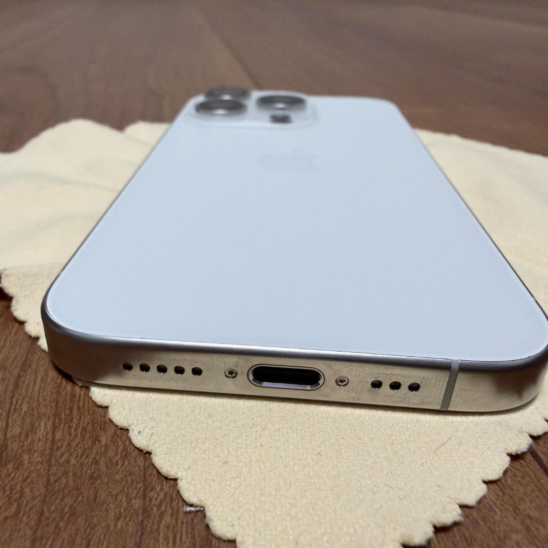 【美品】iPhone15 Pro 256GB Apple