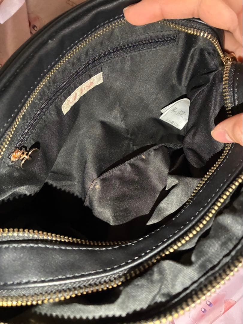 LIZLISA リズリサ キルティングリボンチャームポシェット