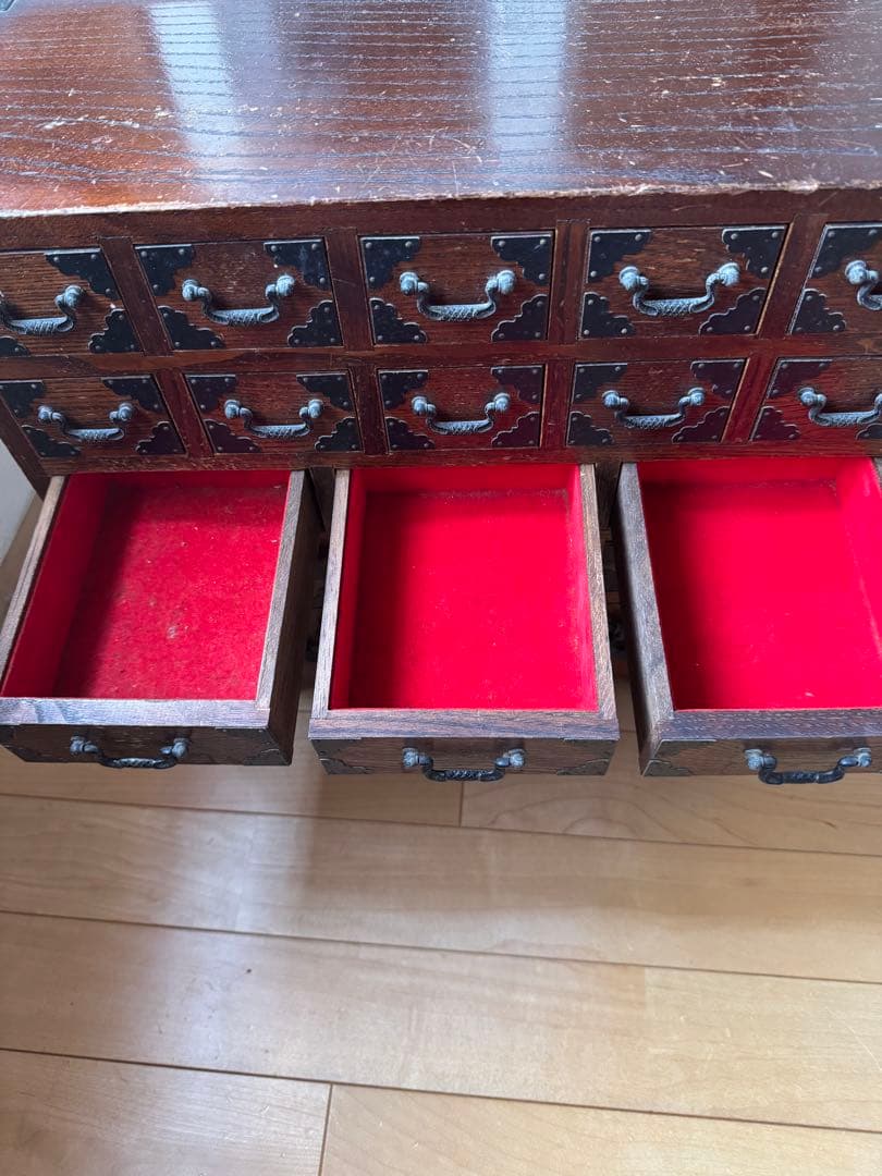 【〜8/31まで値下げ】アンティーク家具　薬箪笥　小物入れ　17引出し