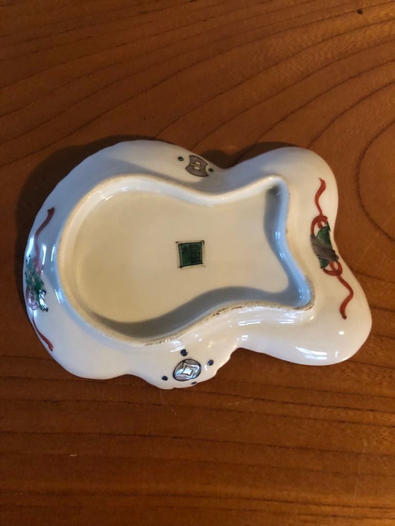 古九谷様式色絵人物文変形型物皿