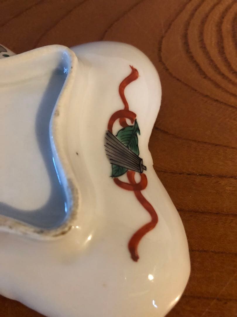 古九谷様式色絵人物文変形型物皿