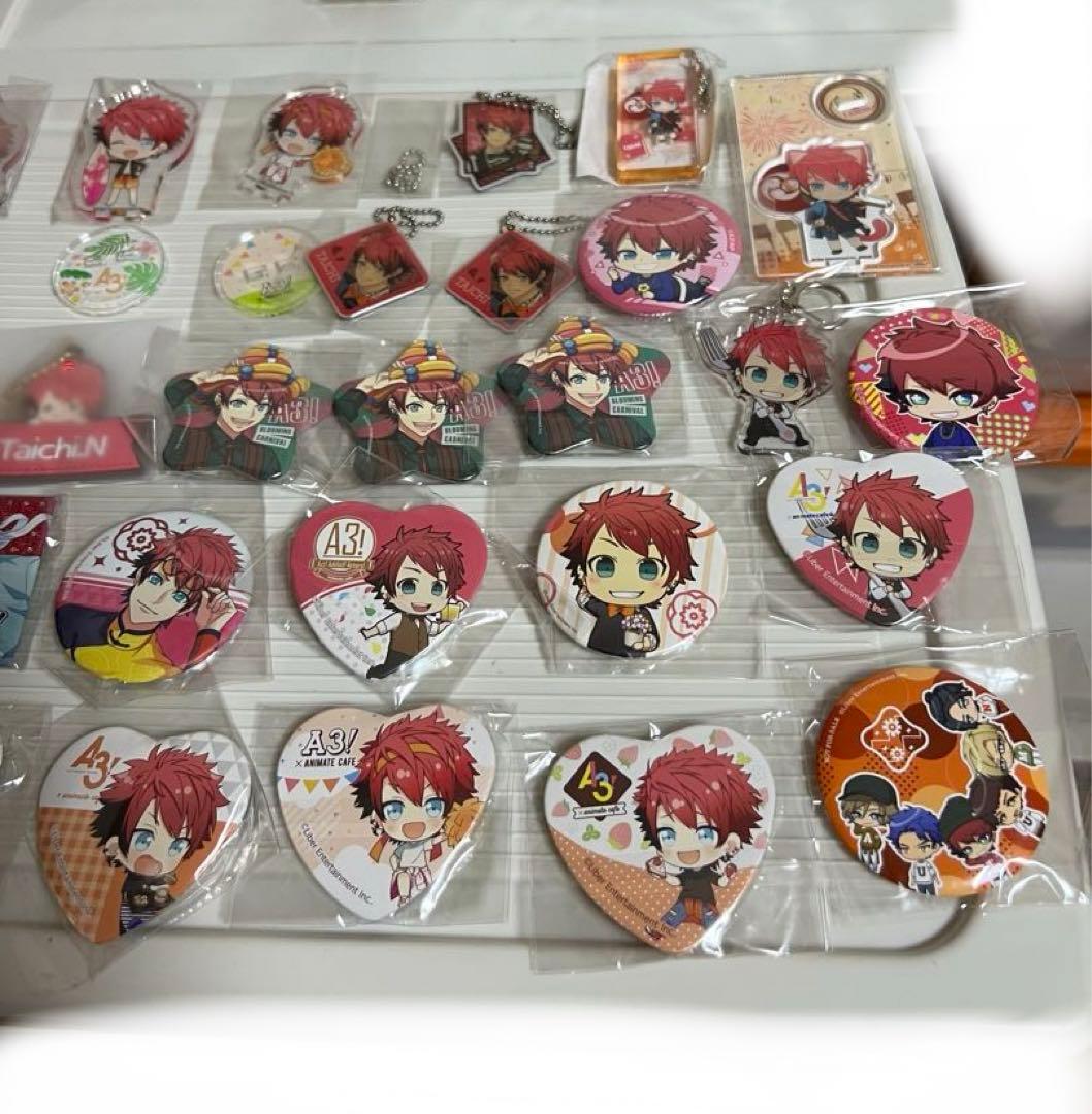 A3!七尾太の缶バッジ、アクリルスタンドのセット