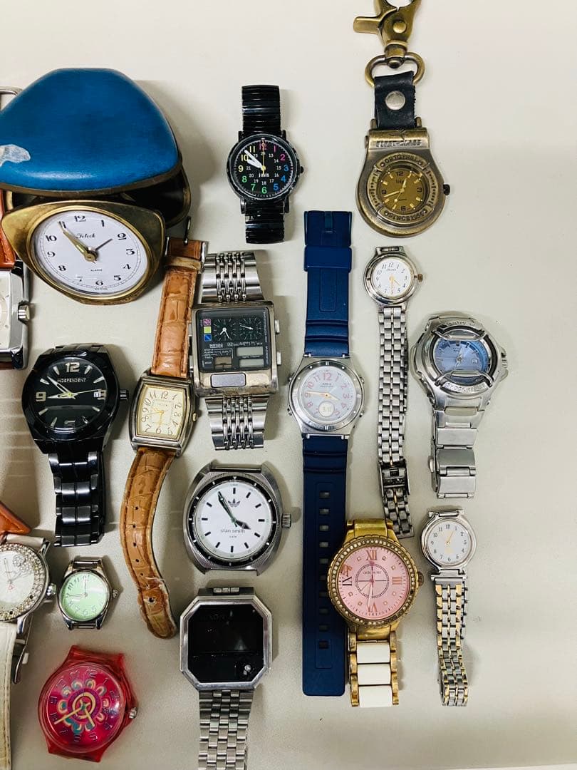腕時計ジャンク34個 CASIO シチズンswatch 他