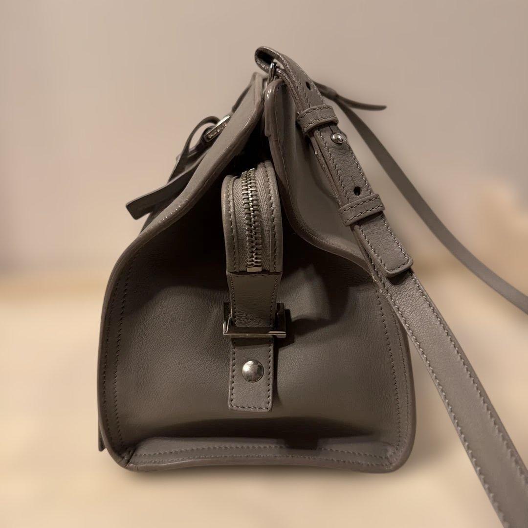 Saint Laurent グレー レザー ショルダーバッグ