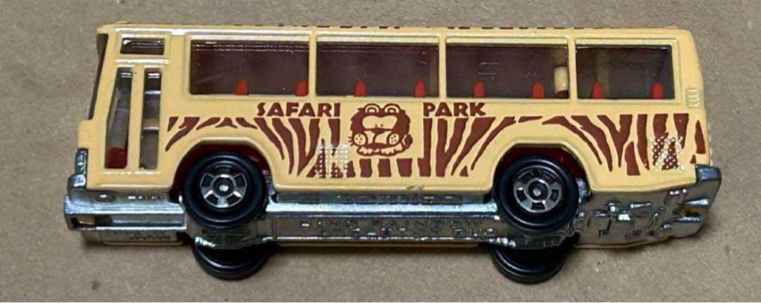 トミカ 日野 レインボー スケルトンバス サファリパーク