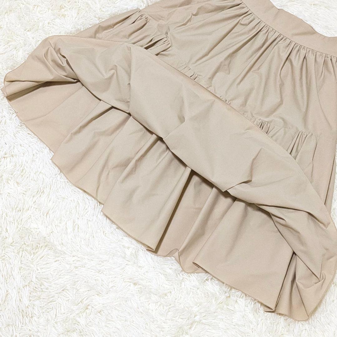 美品✨フォクシーニューヨーク　ティアードスカート　フレア　ベージュ　３８