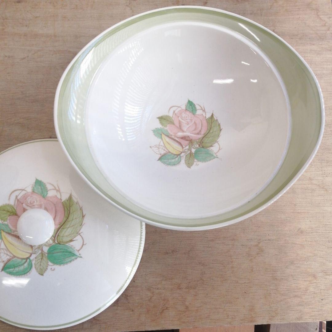 スージークーパー　パトリシアローズ　チュリーン　蓋付　イギリス　アンティーク