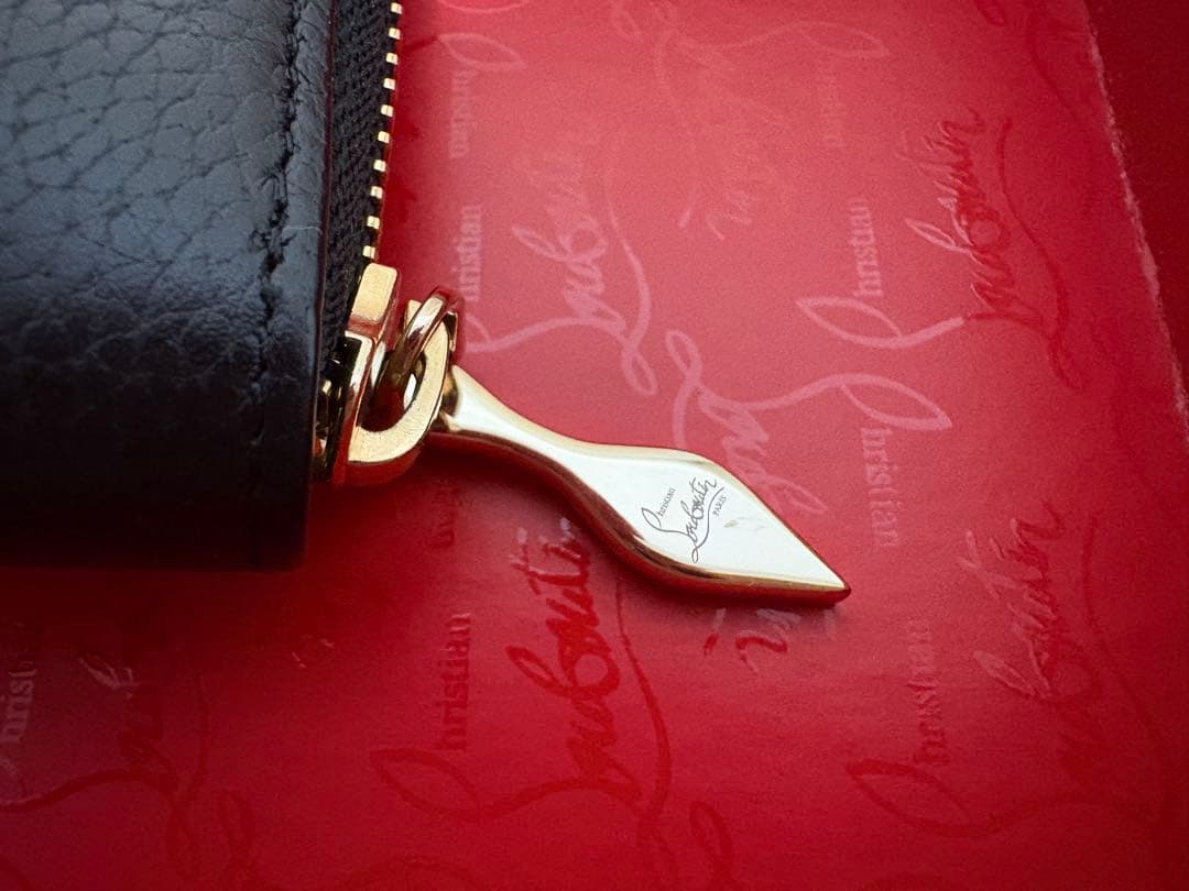 Christian Louboutin スタッズケース ミニ財布