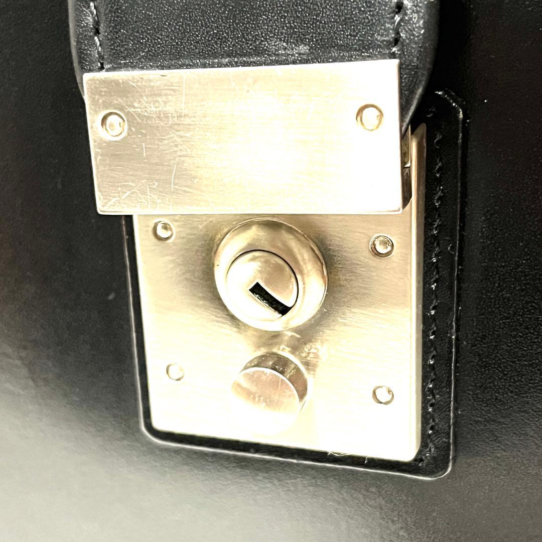 ★美品★AOKI 青木カバン★レザーダレスバッグ★黒　ブラック★カギ付き★本革★