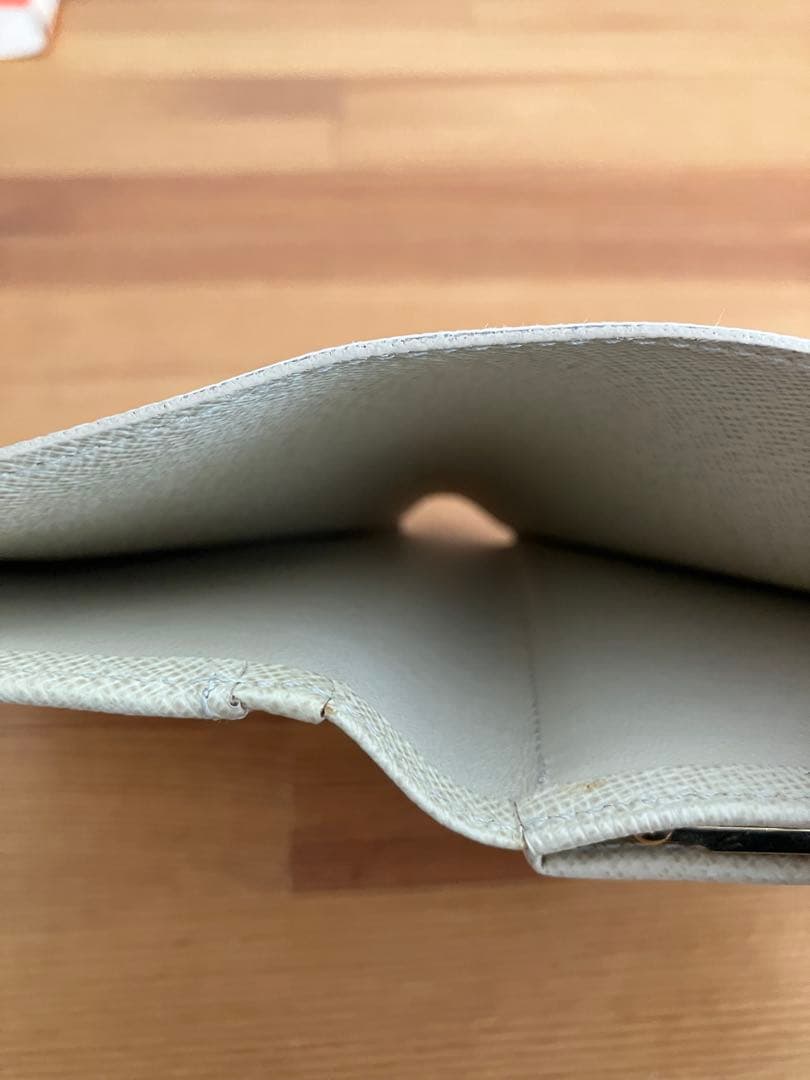 ルイヴィトンダミエ　二つ折り財布