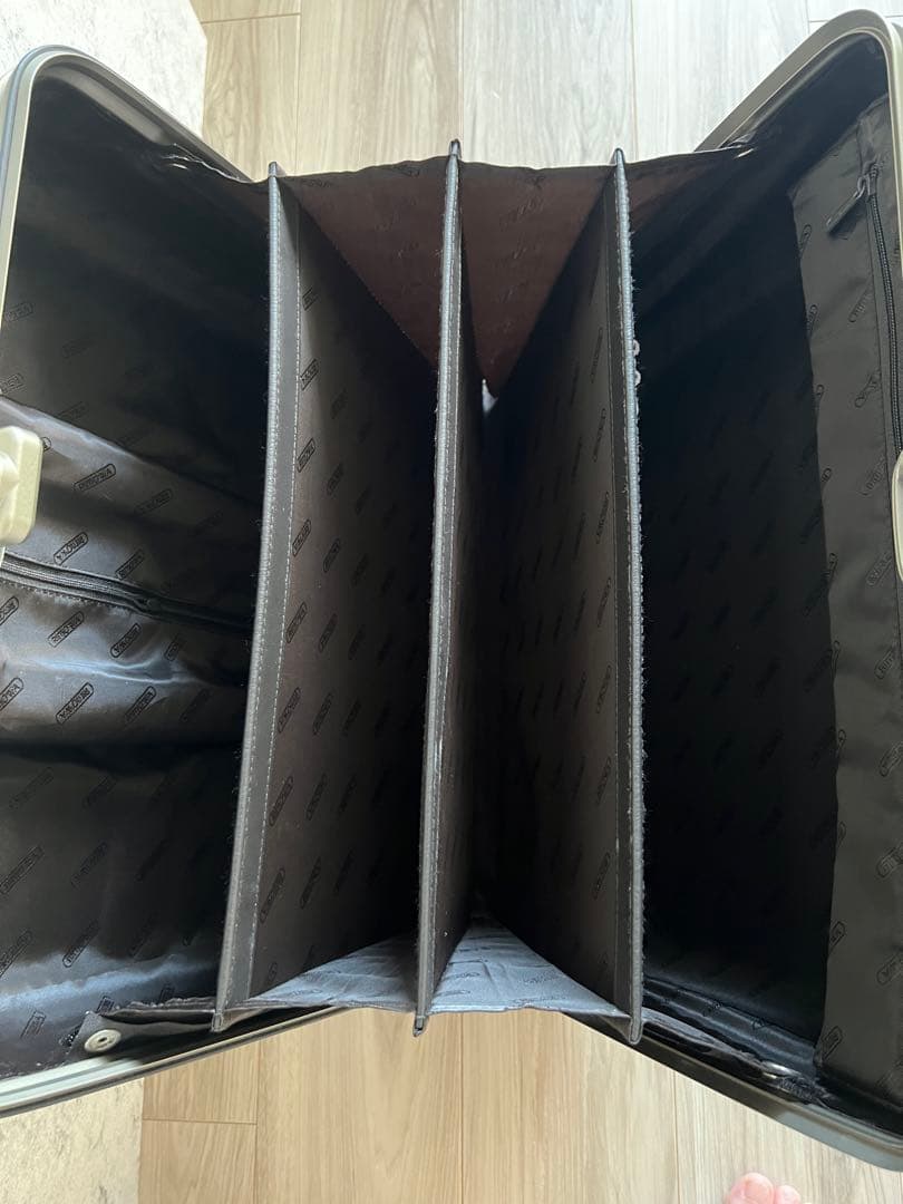 TAMO RIMOWA リモワ トパーズ チタニウム ビジネストロリー4輪