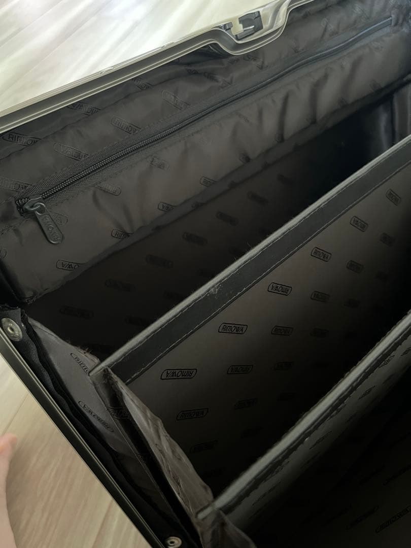 TAMO RIMOWA リモワ トパーズ チタニウム ビジネストロリー4輪