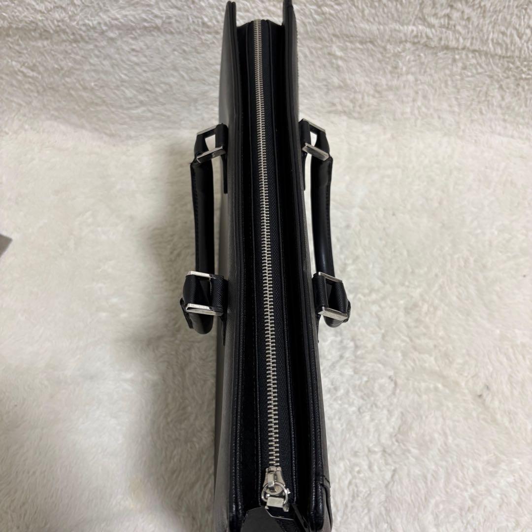 美品　バーバリー　ビジネスバッグ　ブリーフケース　サフィアーノレザー　本革　黒