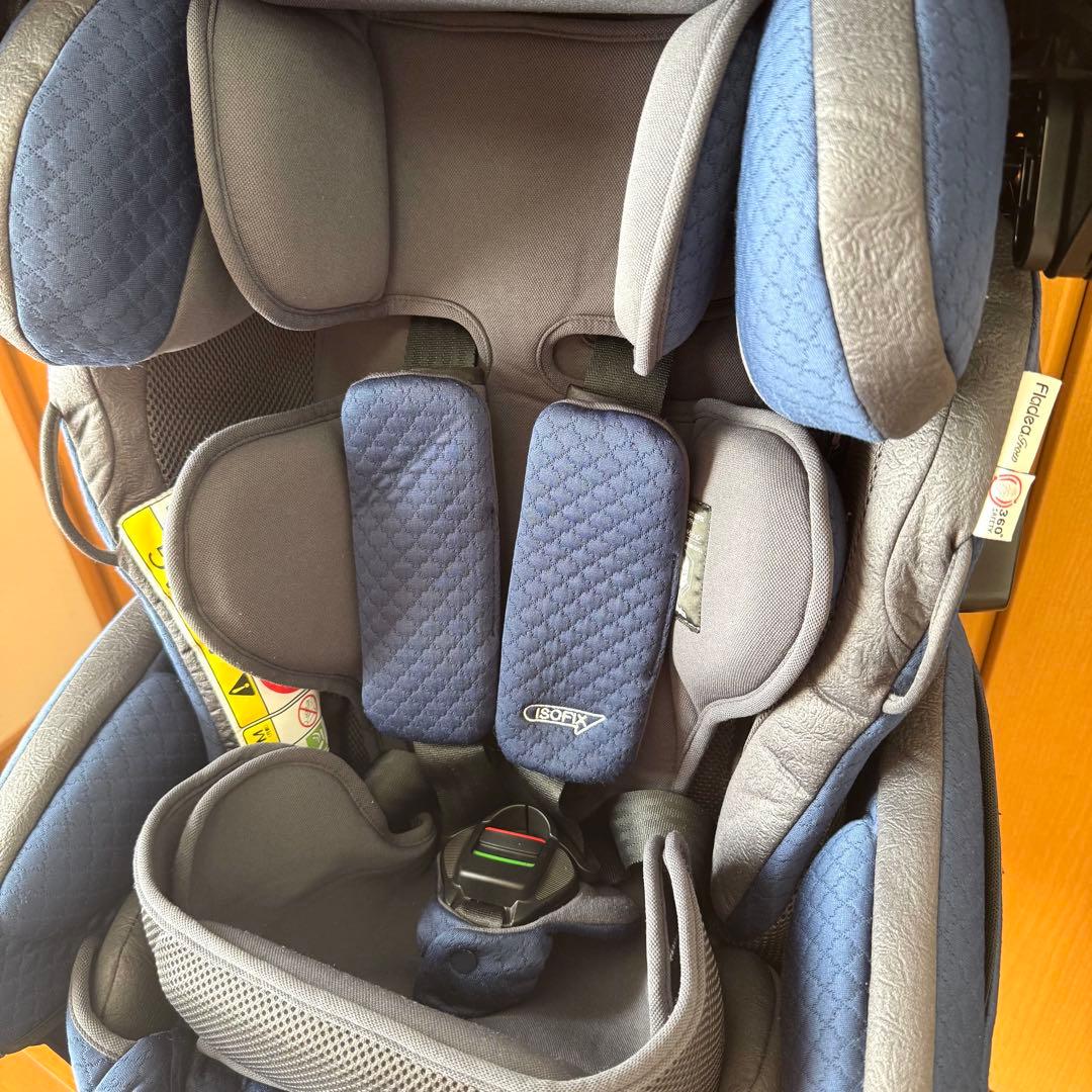 アップリカ フラディアグロウ ISOFIX360° セーフティ プレミアム AB