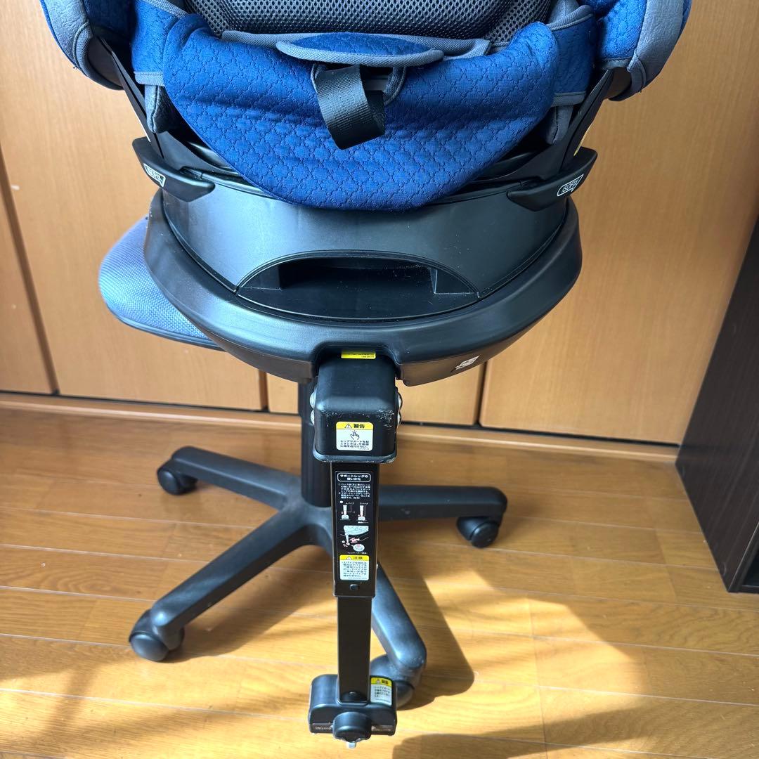 アップリカ フラディアグロウ ISOFIX360° セーフティ プレミアム AB