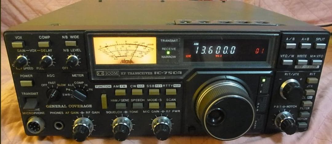 IC-750A HFトランシーバー 100W　オールモード　動作品