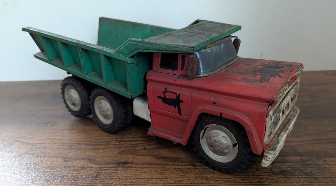 【昭和レトロ】ブリキのおもちゃ/Chevrolet 80 ダンプトラック 赤/緑