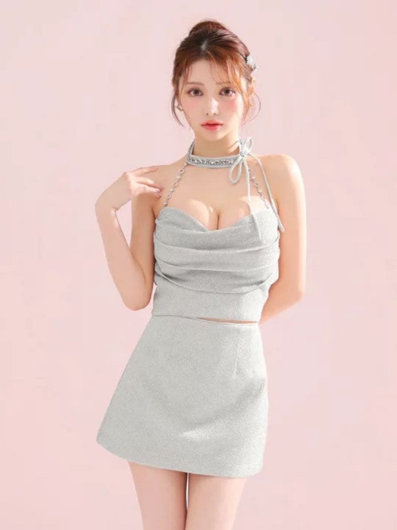 ホワイトM ディア　ローブドフルールグロッシーSuga キャバドレス