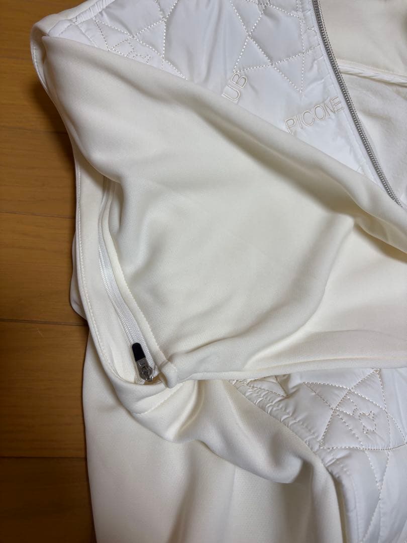 【新品未使用】PICONE CLUB ホワイトジャケット フード付き