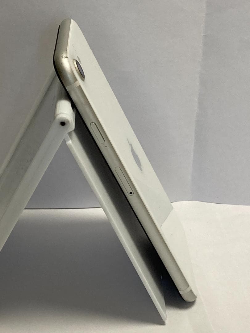 【画面割等ジャンク】Apple iPhone SE (第2世代) 白 64GB