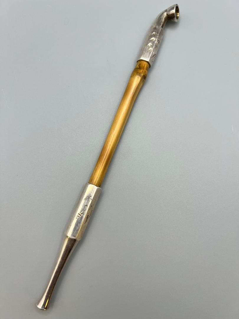 明治時代　竹製キセル入れ　在銘　紫檀製瓢箪高肉　蝸牛萌絵　骨製根〆　純銀製キセル