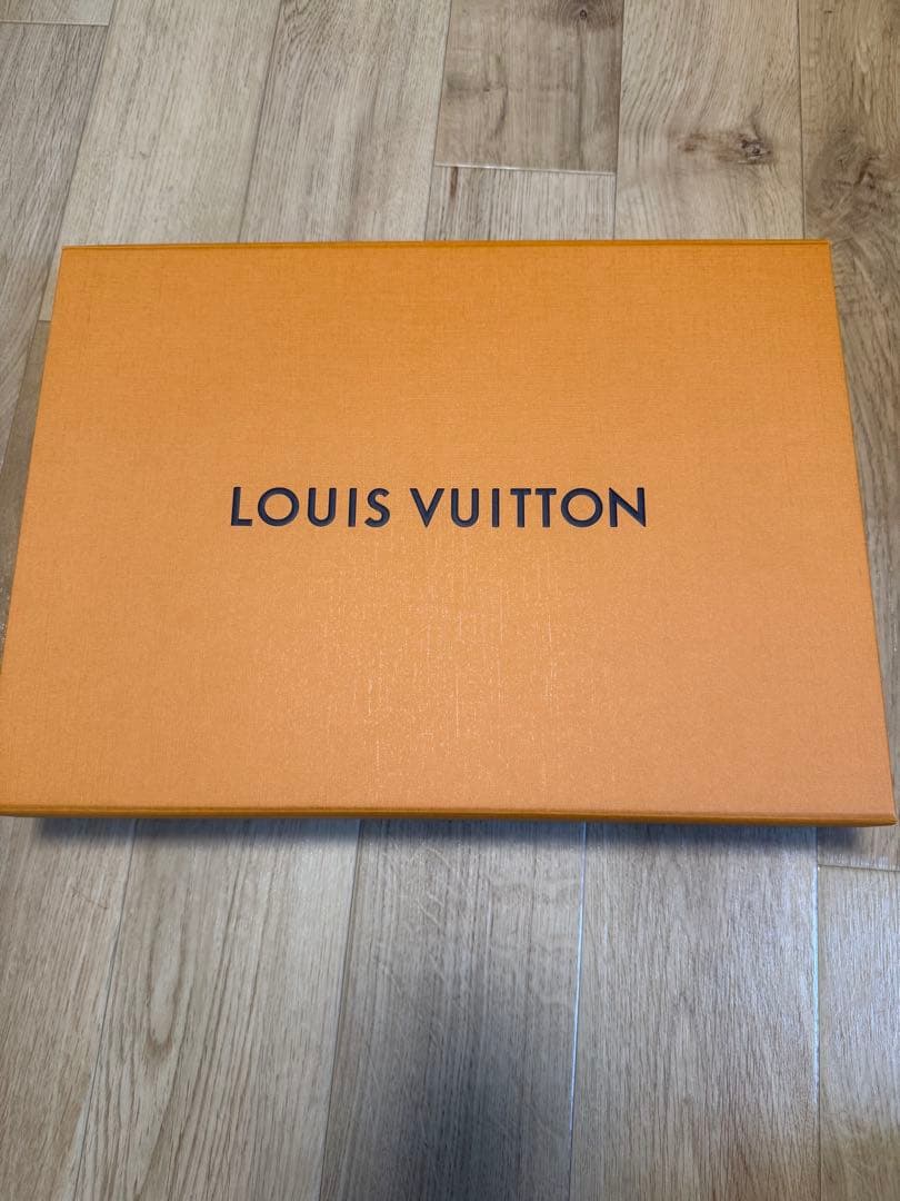 LOUIS VUITTON ビーニー・LV ヘッドライン