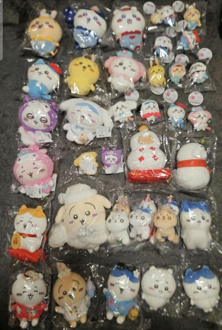 ちいかわマスコット　ぬいぐるみ　35点　サンリオ　ぴーぽぽ　招福ハチワレ　オデ